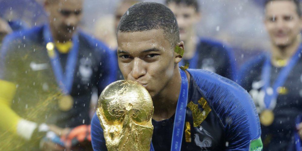Lineker Sebut Mbappe Dapat Jadi Sosok Cristiano Ronaldo Yang Baru
