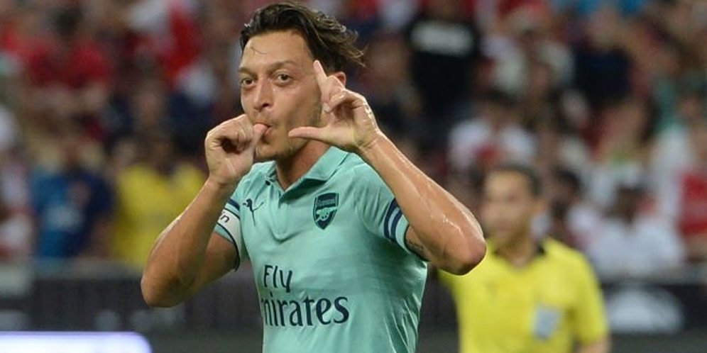 Doa Mesut Ozil Bagi Korban Gempa Di Lombok
